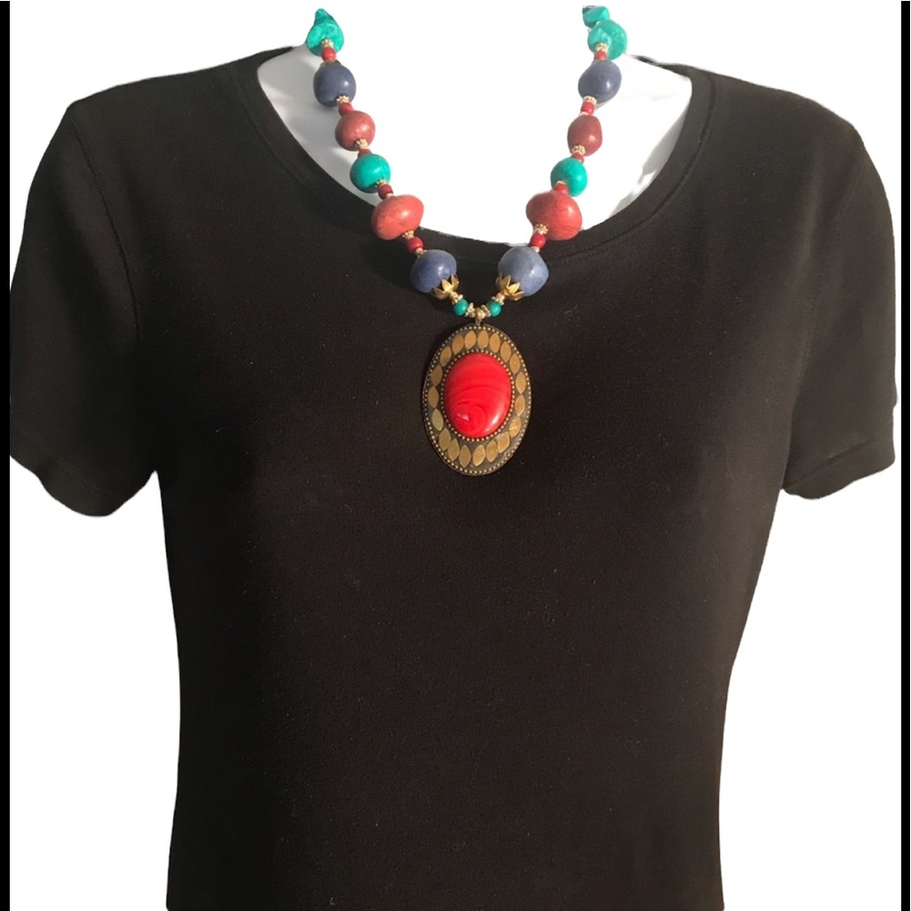 NWT.  Sacred Threads Necklace. GR/PK